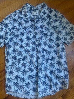 Express Short-Sleeve Palm-Print Button-Down Shirt in Light Blue and Navy